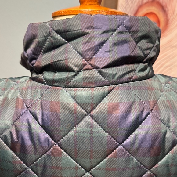 Lands' End Quilted Puffer Vest - Picture 8 of 10